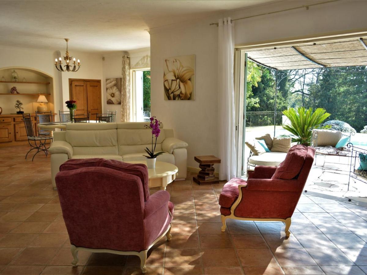 Peaceful Villa In Saint Paul De Vence With Pool Exteriér fotografie